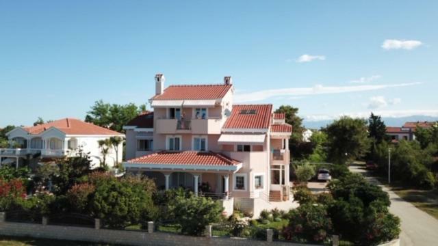Apartmani Lorena Privlaka  Exterior photo